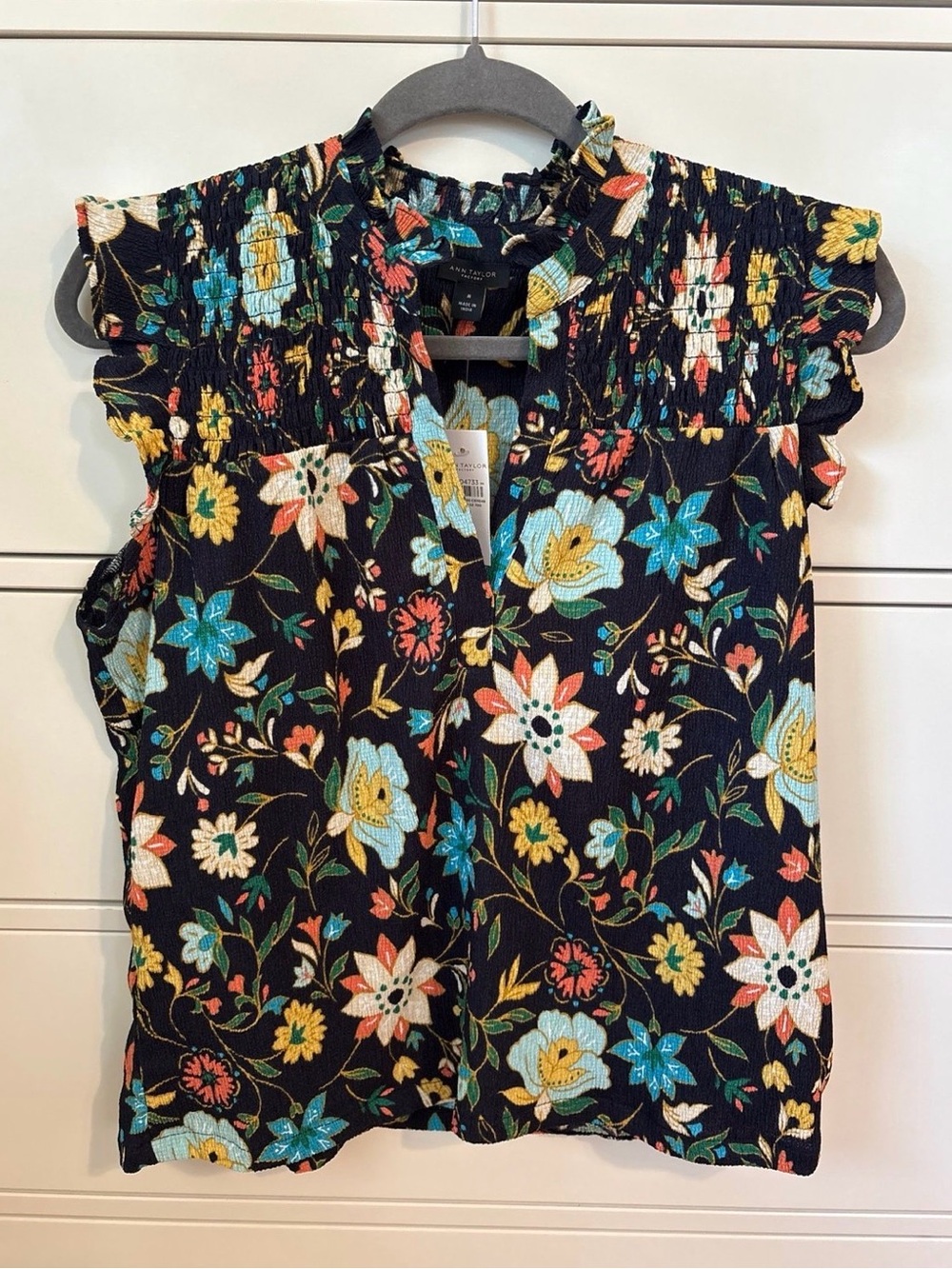 Ann Taylor Smocked Floral Sleeveless Blouse - Elegant & Flowy (Size M)